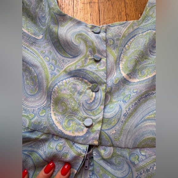 60s Vintage Renaissance Revival Blue Paisley BabyDoll Mini Dress - Picture 8 of 9